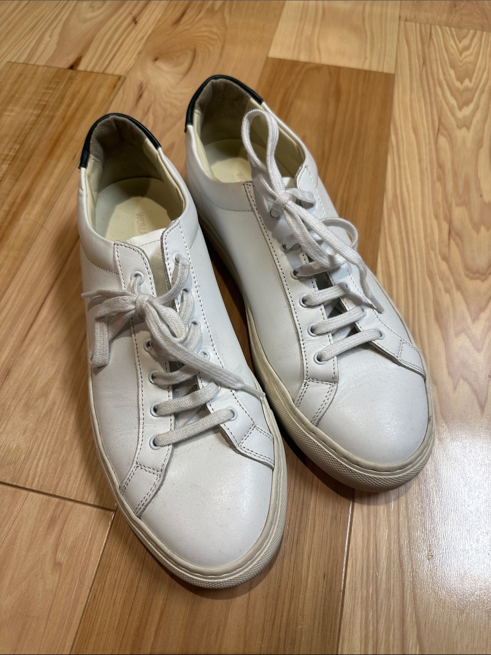 Woman by Common Projects Retro Low (or Achilles Retro
